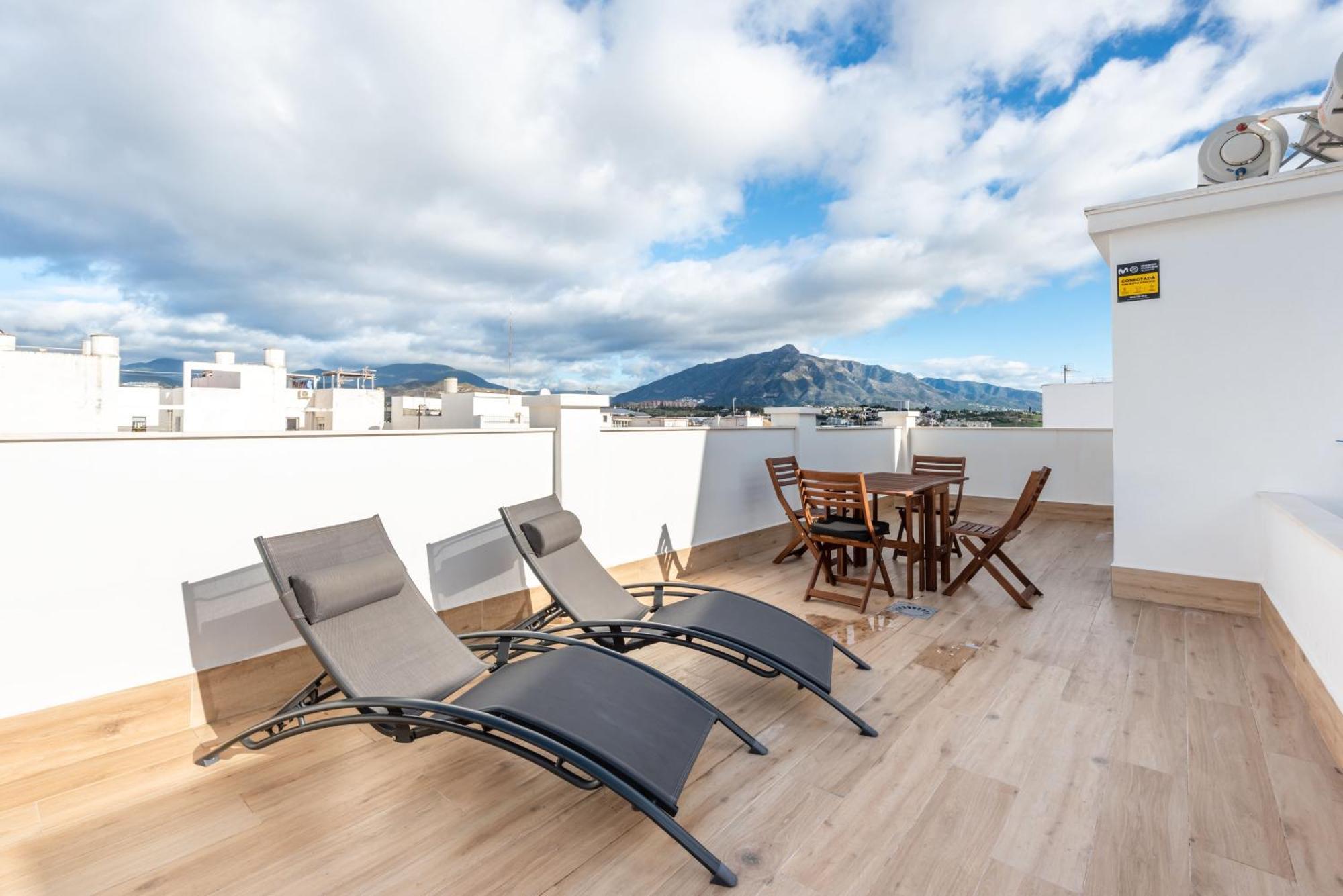 Moderno Apartamento L Marbella Luaran gambar