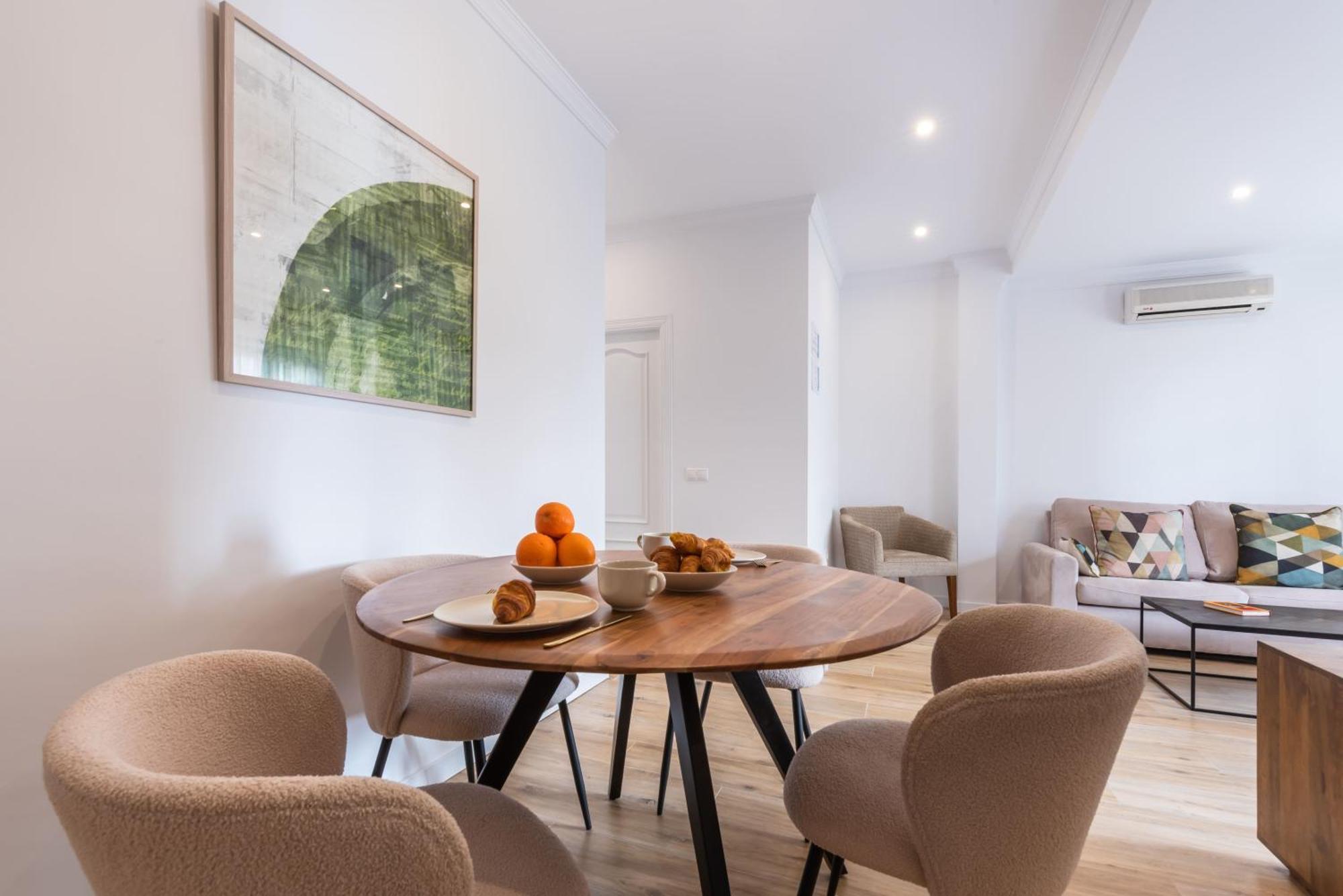Moderno Apartamento L Marbella Luaran gambar