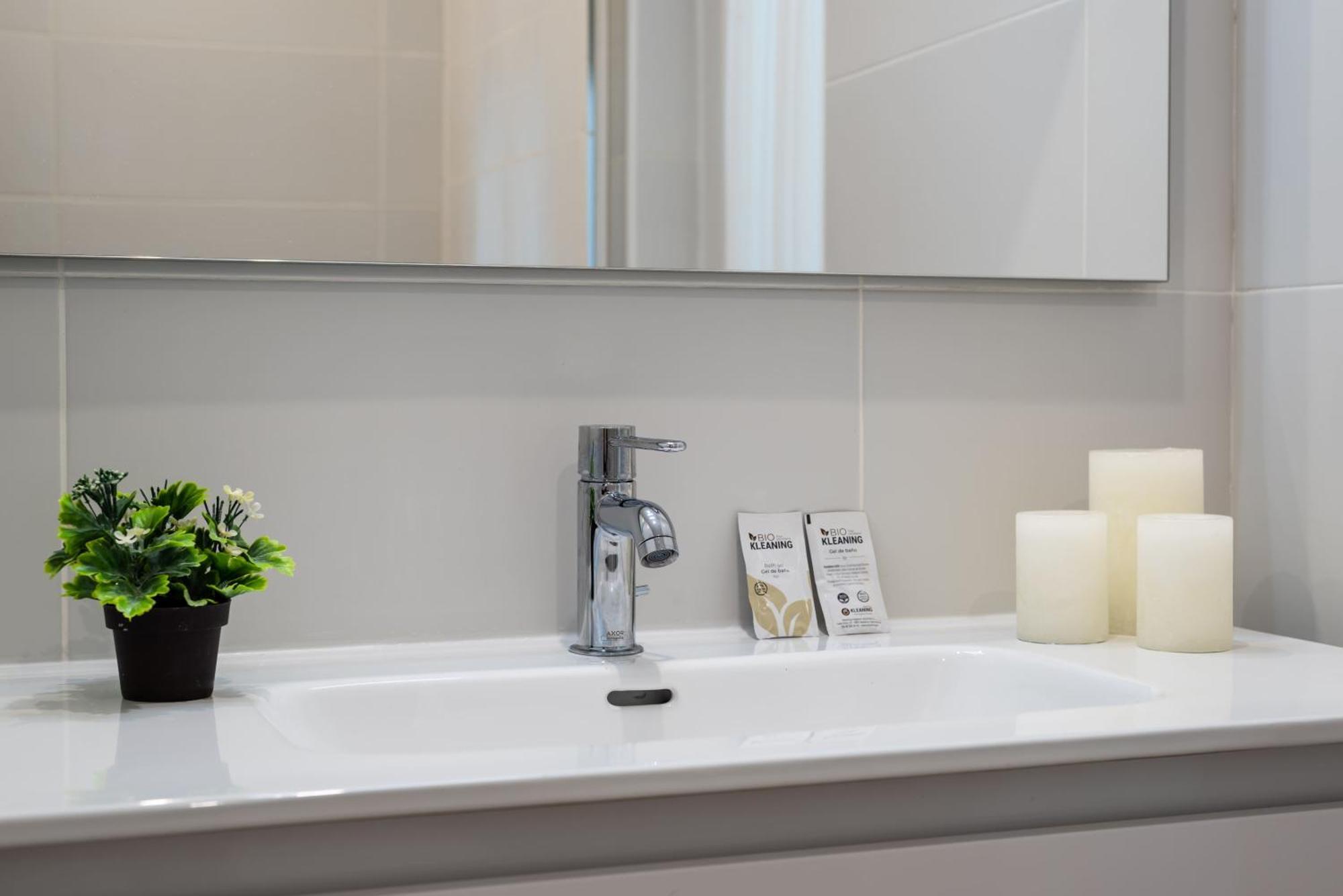 Moderno Apartamento L Marbella Luaran gambar