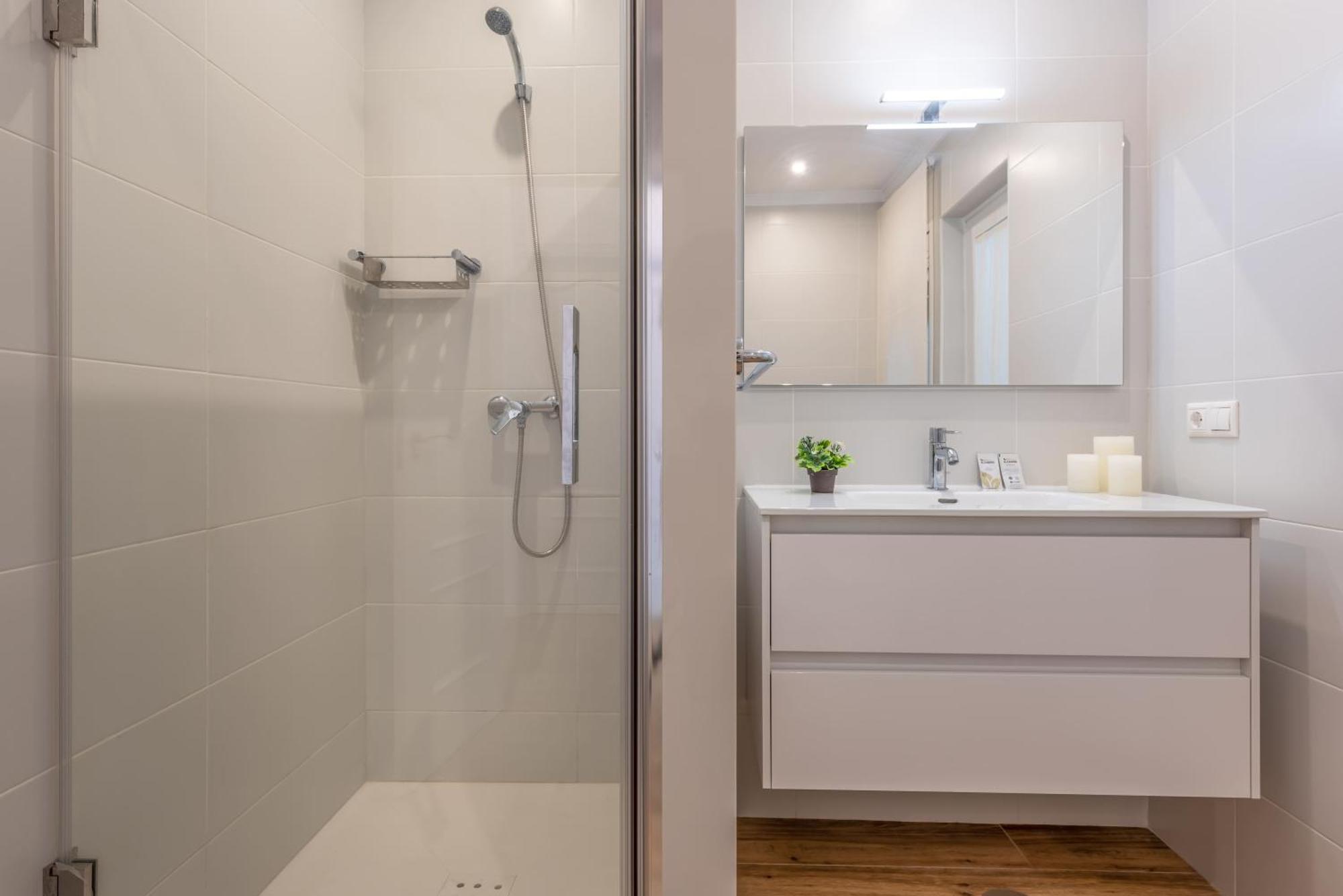 Moderno Apartamento L Marbella Luaran gambar